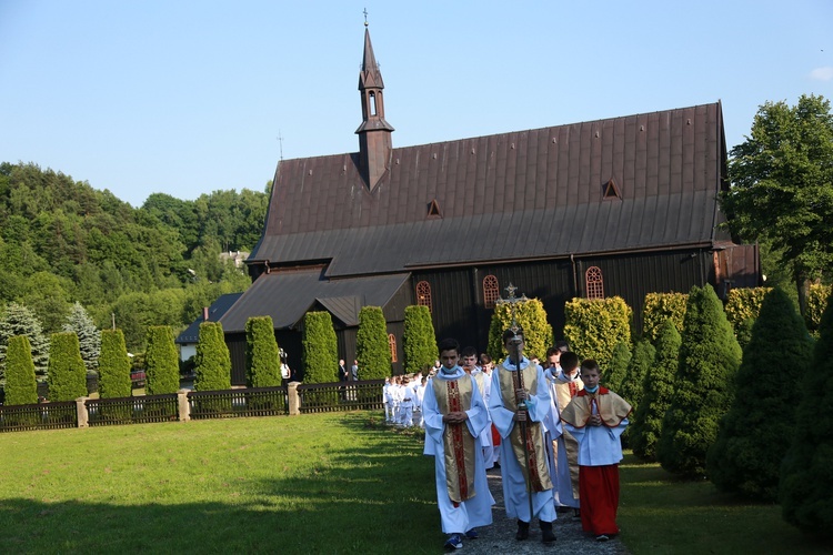 Organy i ołtarz w Pogwizdowie