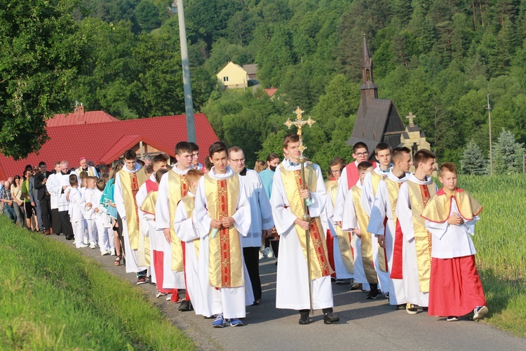 Organy i ołtarz w Pogwizdowie