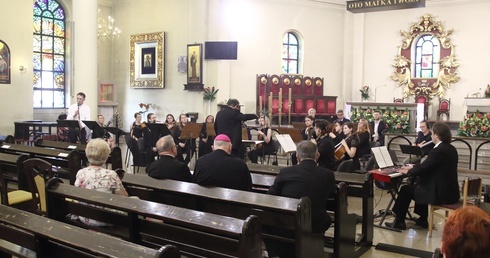 Legnica. Koncert z jubileuszem w tle