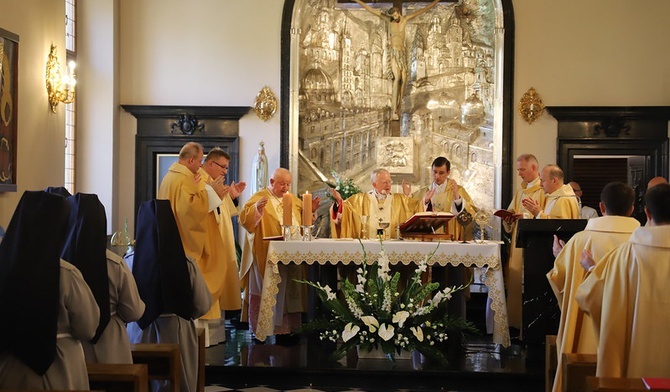 Należą do rodziny papieskiej. 100-lecie posługi sercanek w krakowskiej kurii