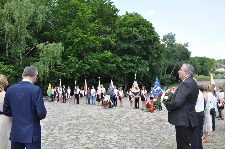 Pielgrzymka szkół im. Powstańców Śląskich na Górę Świętej Anny