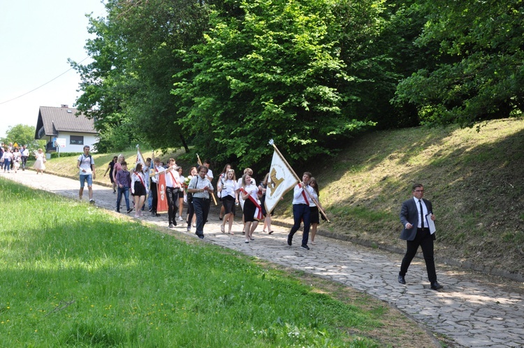 Pielgrzymka szkół im. Powstańców Śląskich na Górę Świętej Anny