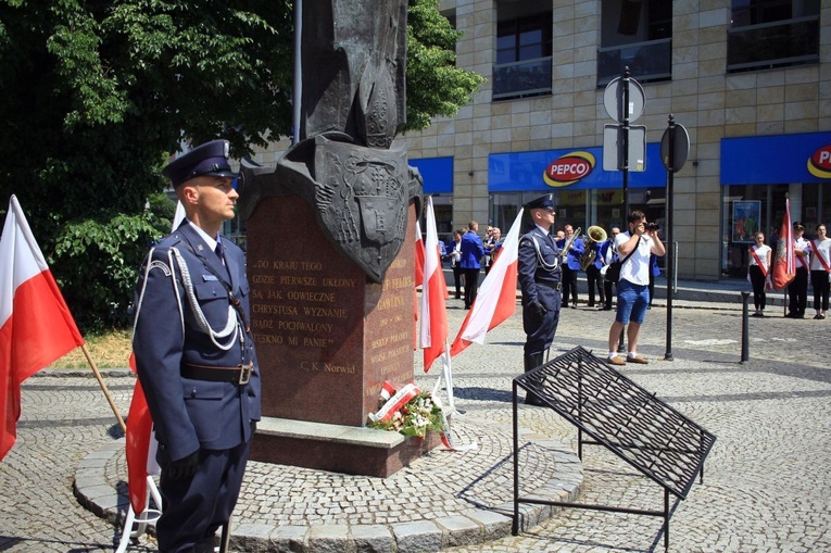 Uroczystości ku czci abp. Józefa F. Gawliny w Raciborzu