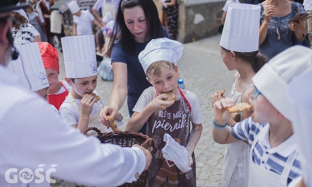 Po drodze nie mogło zabraknąć degustacji słodkich łakoci.