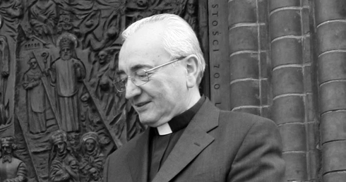 Śp. ks. infułat Edmund Podzielny.