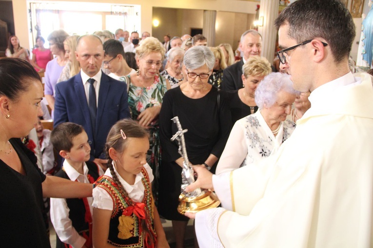 Góra Motyczna. Uroczyste wprowadzenie relikwii św. Jana Pawła II