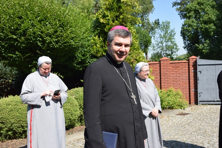 Dąb pamięci i modlitwy za śp bp. Alojzego Orszulika