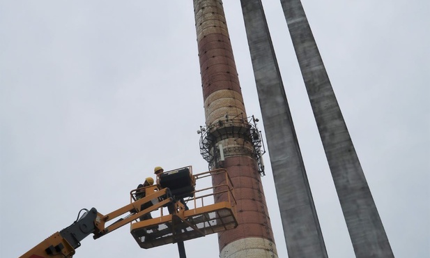 Katowice. Krzyż z Wujka zdjęty na czas renowacji