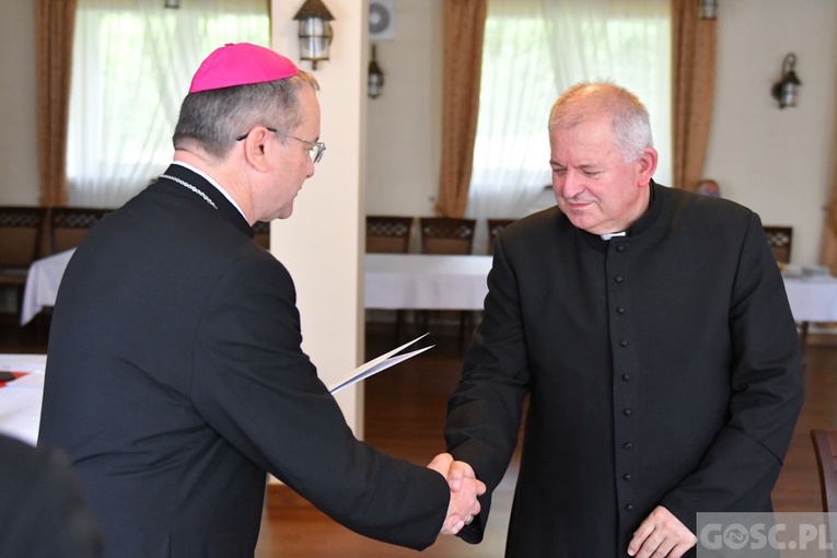 Dekrety dla proboszczów i administratorów