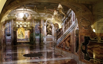 Grób św. Piotra w watykańskiej bazylice.
