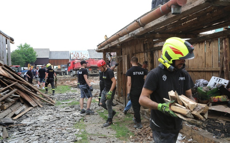 Kilka dni po pożarze