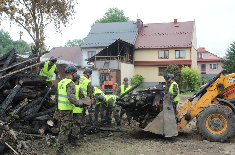 Kilka dni po pożarze