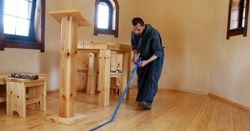 Pustelnia na ostatniej prostej 