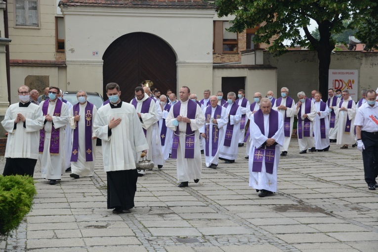 Pogrzeb śp. ks. infułata Edmunda Podzielnego