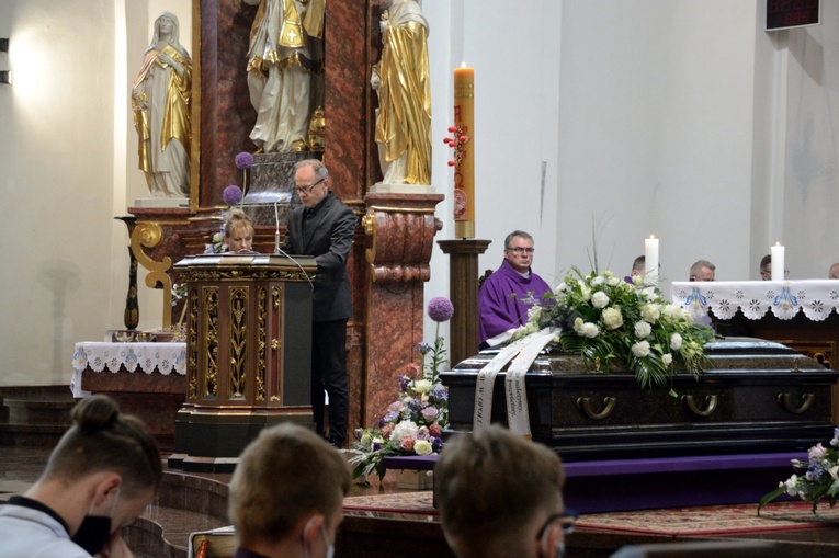 Pogrzeb śp. ks. infułata Edmunda Podzielnego