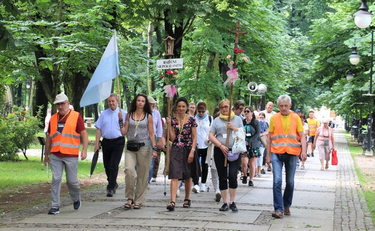 Pielgrzymi mają do pokonania niemal 120 km.