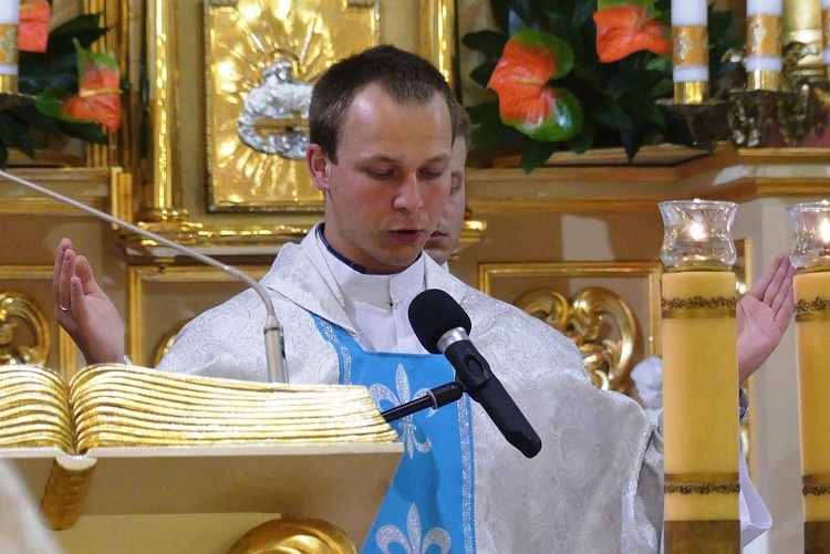 Neoprezbiter ks. Wojciech Kamiński.