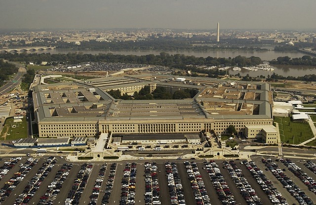 Pentagon: Armia USA przeprowadziła naloty na obiekty proirańskich milicji w Iraku i Syrii