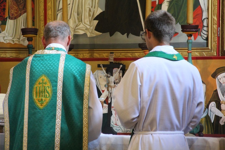 Lipnica Murowana. Poświęcenie figury Frasobliwego