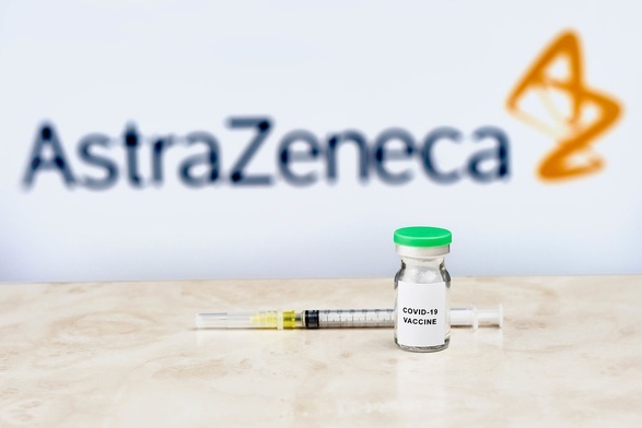 Badanie: Trzecia dawka szczepionki AstraZeneca wzmacnia odporność przeciw Covid-19