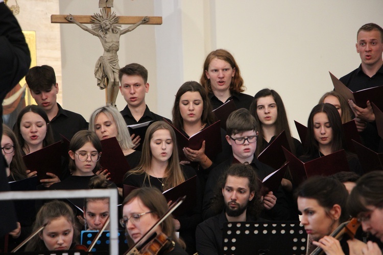 Skierniewice. Premiera Oratorium "Otwórzcie drzwi Chrystusowi" 