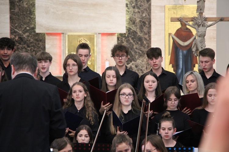 Skierniewice. Premiera Oratorium "Otwórzcie drzwi Chrystusowi" 