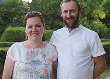 ▲	Anna i Ireneusz Miłoniowie zaprosili na modlitewne spotkanie.