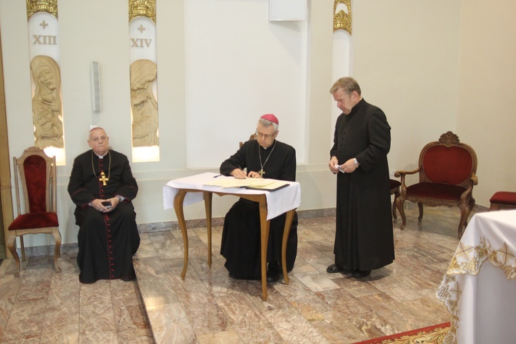 Formalne objęcie diecezji legnickiej