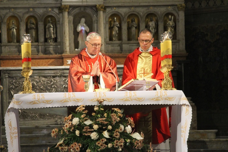 Płock. Msza św. w intencji papieża