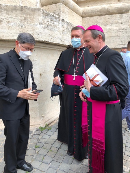 Abp Tadeusz Wojda otrzymał paliusz metropolity