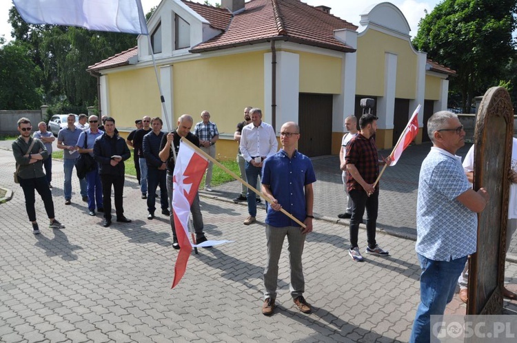 Głogów. Wojownicy Maryi szli przez miasto