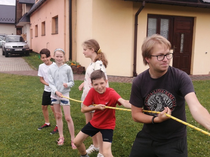 Wyjazd wakacyjny dzieci i młodzieży z parafii pw. Trójcy Świętej