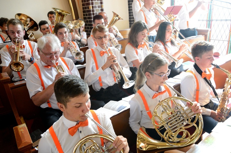 100-lecie parafii w Chrząstowicach