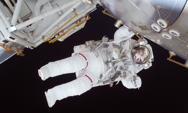 Chińscy astronauci odbyli pierwszy spacer kosmiczny