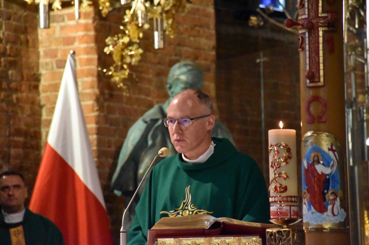 Pielgrzymi na rowerach w trasie na Jasną Górę