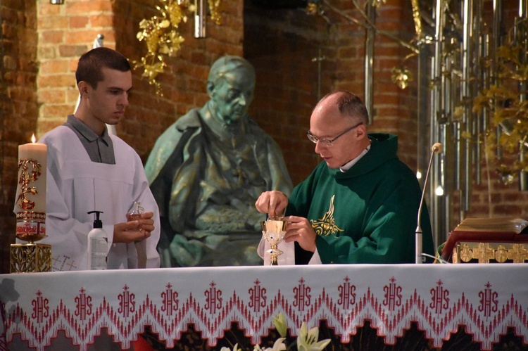 Pielgrzymi na rowerach w trasie na Jasną Górę