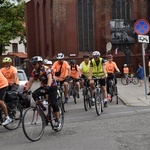 Pielgrzymi na rowerach w trasie na Jasną Górę