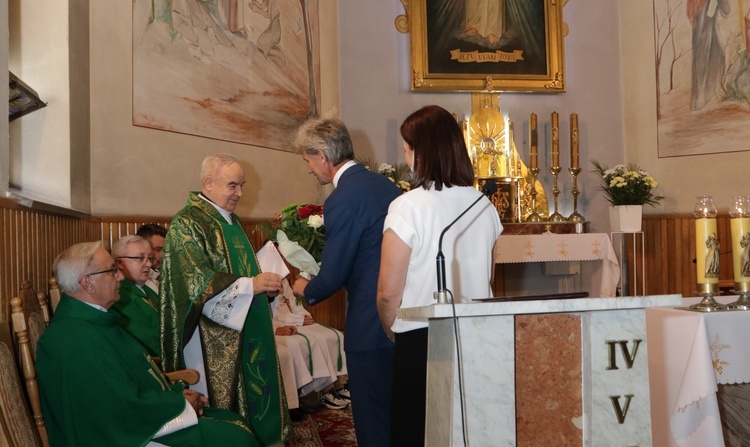 Srebrny Krzyż Zasługi dla ks. Tadeusza Skury 