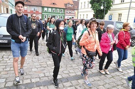 ▲	Pierwszy etap do Lubięcina liczył 25 km. 12 lipca nastąpi wejście na Jasną Górę, gdzie pielgrzymów przywita bp Tadeusz Lityński.