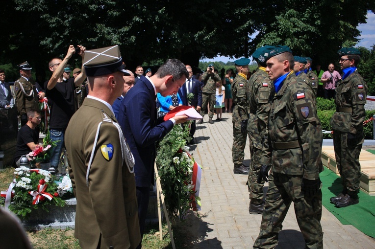 Pogrzeb 5 bezimiennych powstańców śląskich