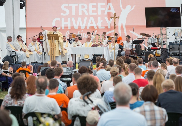 Stary Sącz. Za dwa dni przy ołtarzu papieskim rozpocznie się Strefa Chwały