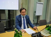 Komisja zarekomendowała kandydaturę prof. Wiącka na RPO