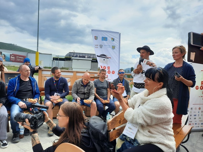 08.07.21_Jak szybko można zjeść oscypka?