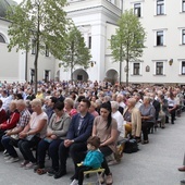 Tuchów. Tysiące spowiedzi i ponad 35 tysięcy udzielonych Komunii św.