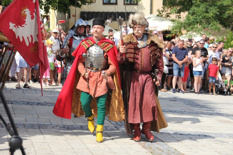 Sandomierz. Kupcy i rycerze