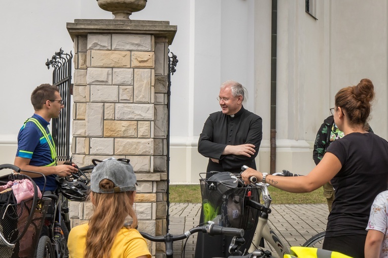 Rowerami z Borek do Luszowic