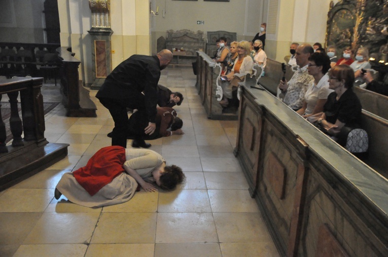 Grodowiec: Spektakl o objawieniach w Fatimie