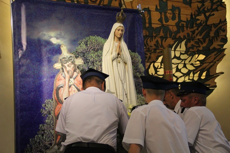 Strzyganiec. Pielgrzmka z Trzetrzewiny