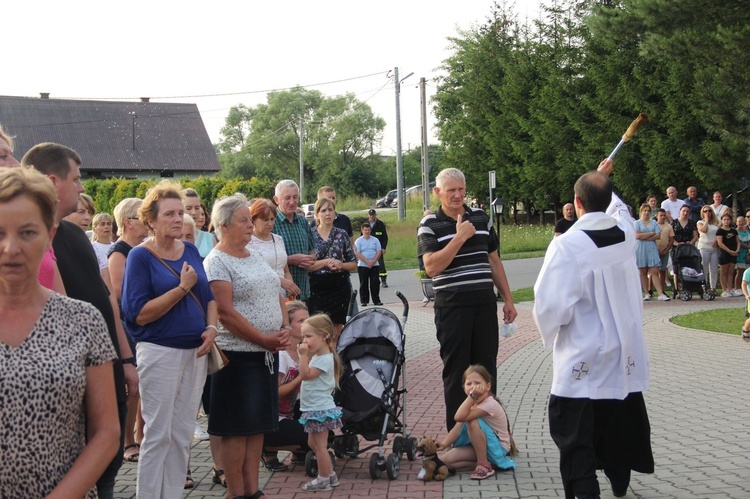 Strzyganiec. Pielgrzmka z Trzetrzewiny