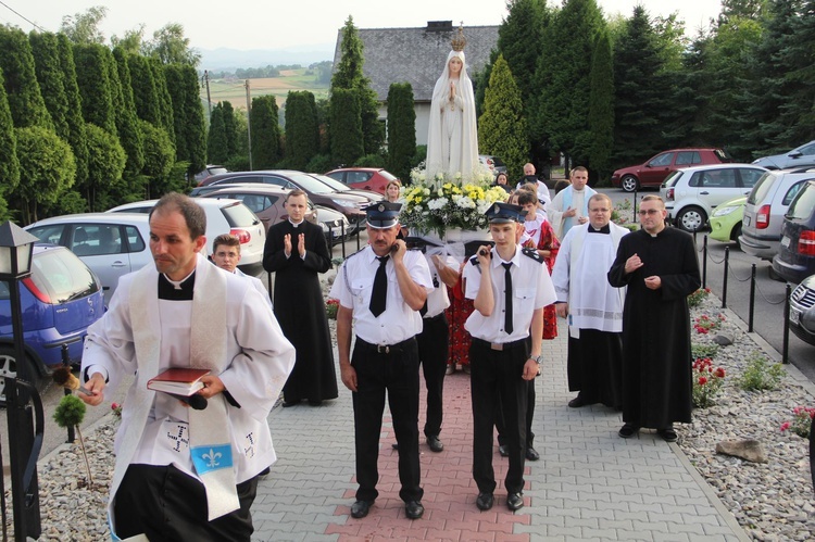 Strzyganiec. Pielgrzmka z Trzetrzewiny